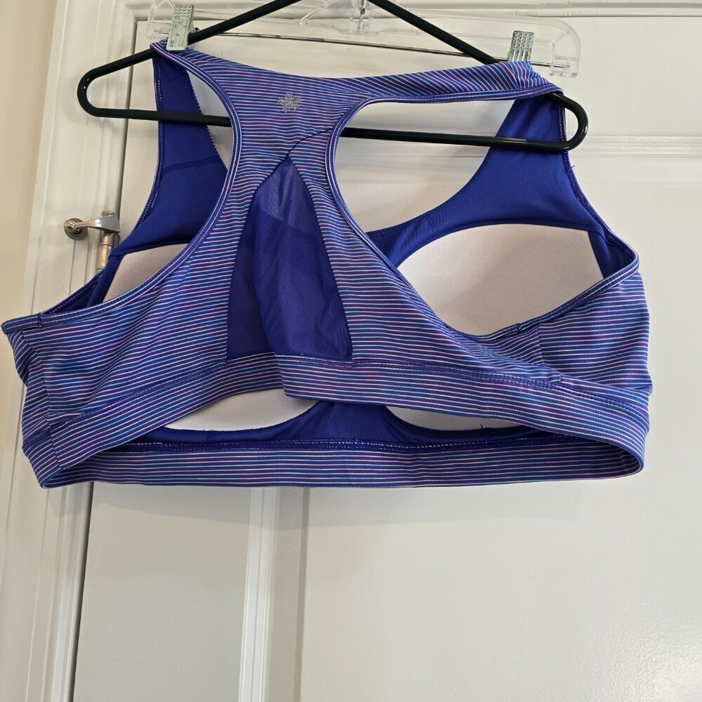 Tek Gear Dry Tek Workout Set - Capri Pants and Sports Bra - Multicolor Stripe - Picture 4 of 13